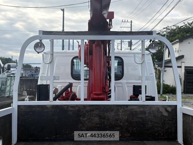 Isuzu ELF TRUCK 2012-02 7500429-12