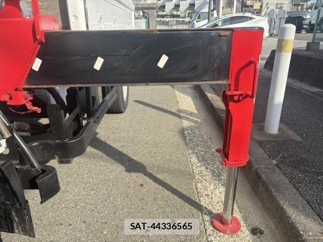 Isuzu ELF TRUCK 2012-02 7500429-16