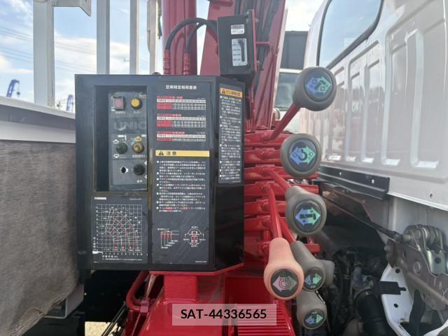 Isuzu ELF TRUCK 2012-02 7500429-18