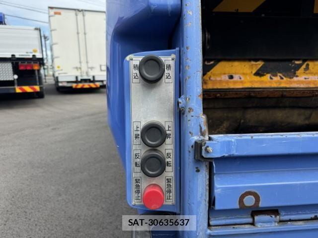 Isuzu ELF TRUCK 2018-11 7500412-10