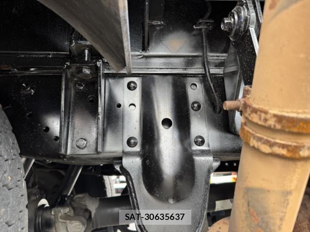 Isuzu ELF TRUCK 2018-11 7500412-21
