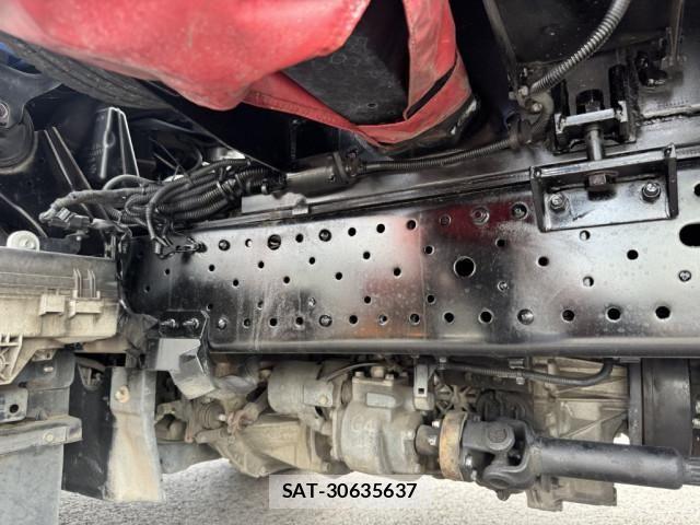 Isuzu ELF TRUCK 2018-11 7500412-22