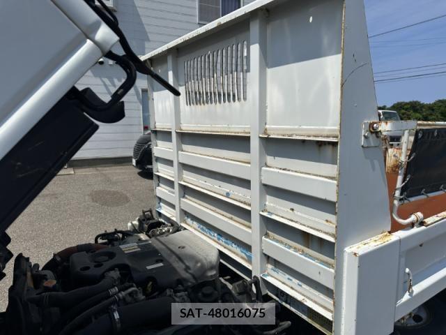 Isuzu ELF TRUCK 2011-11 7500444-10