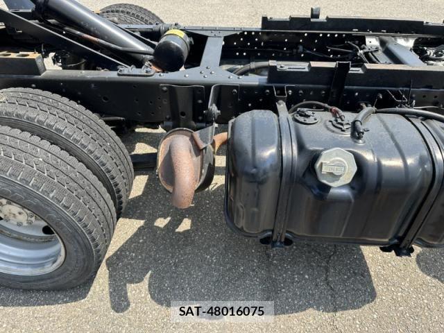 Isuzu ELF TRUCK 2011-11 7500444-19