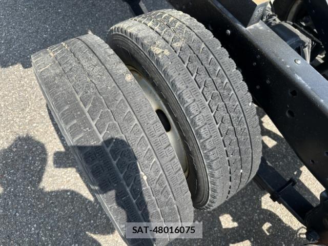 Isuzu ELF TRUCK 2011-11 7500444-28