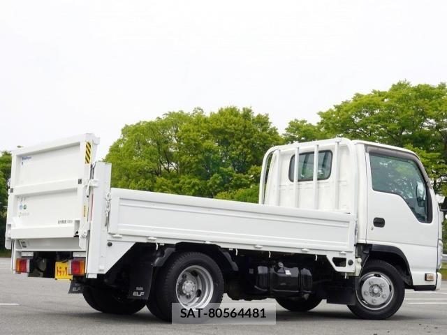 Isuzu ELF TRUCK 2017-04 7508601-1