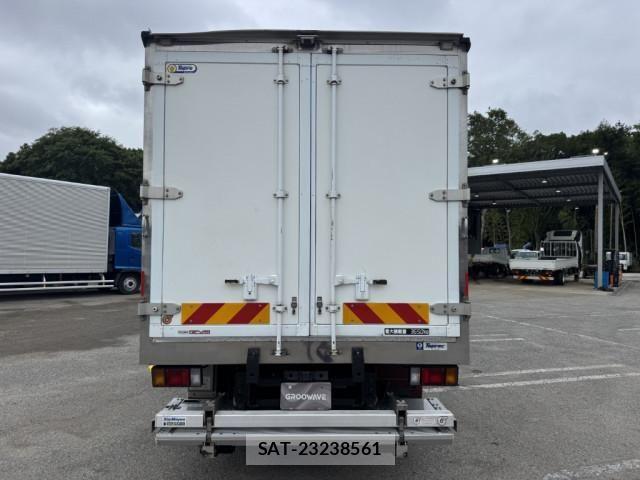 Isuzu ELF TRUCK 2019-03 7500416-9