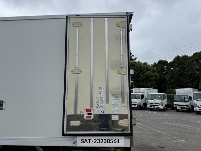 Isuzu ELF TRUCK 2019-03 7500416-20