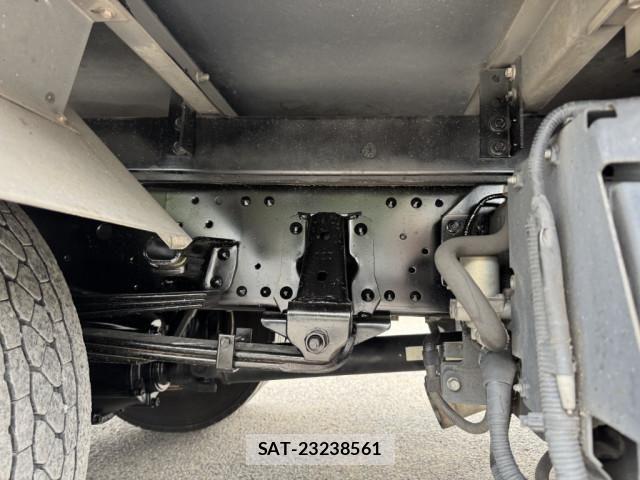 Isuzu ELF TRUCK 2019-03 7500416-23