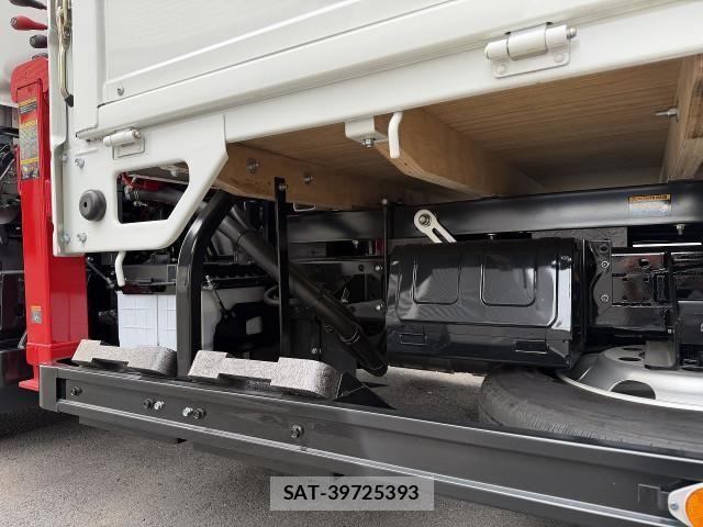 Isuzu ELF TRUCK 2025-02 7500405-9