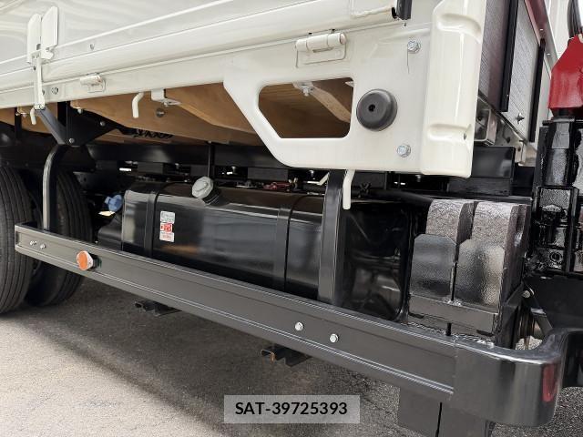 Isuzu ELF TRUCK 2025-02 7500405-11