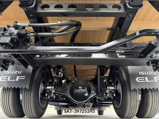 Isuzu ELF TRUCK 2025-02 7500405-12