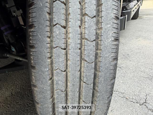 Isuzu ELF TRUCK 2025-02 7500405-13