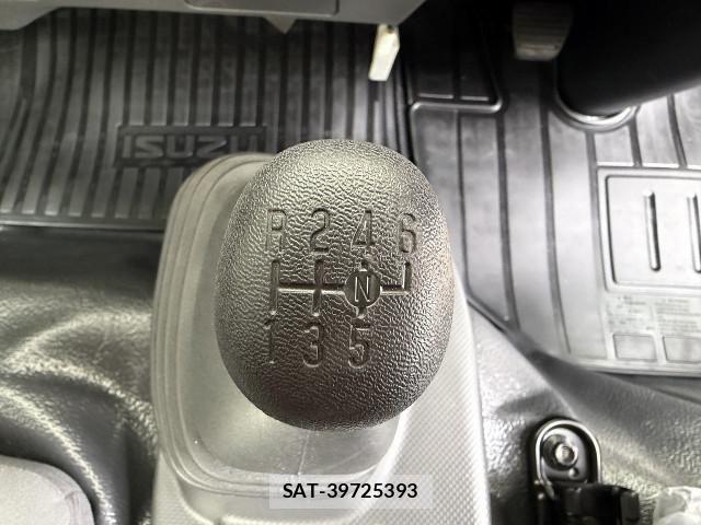 Isuzu ELF TRUCK 2025-02 7500405-18