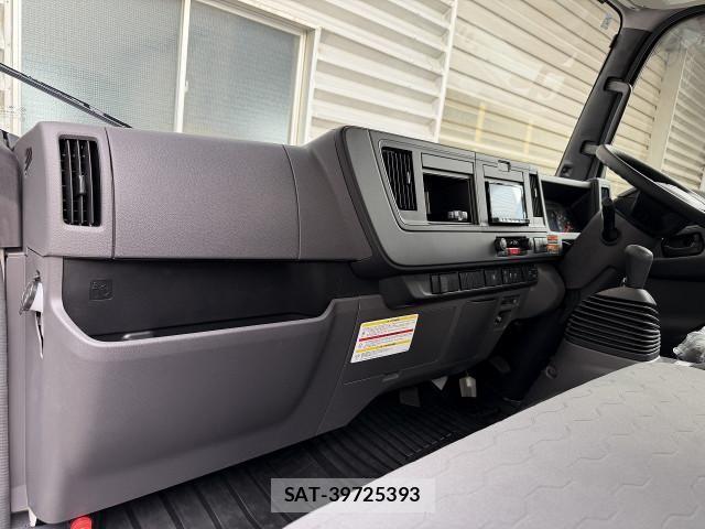 Isuzu ELF TRUCK 2025-02 7500405-20