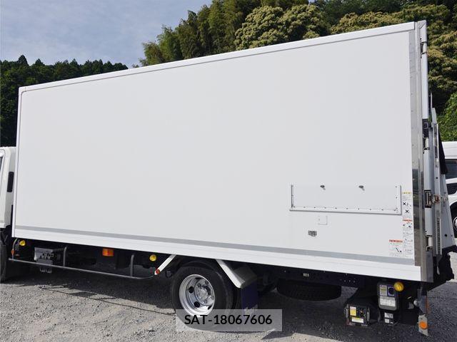 Isuzu ELF TRUCK 2021-02 7500455-10