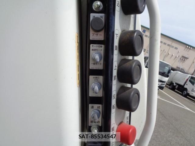 Isuzu ELF TRUCK 2017-10 7508599-10