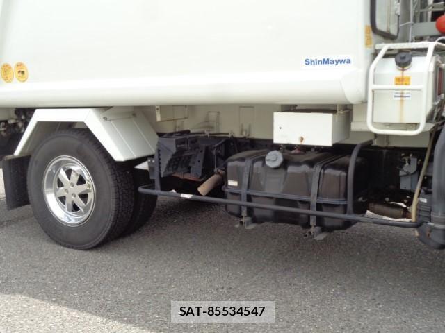 Isuzu ELF TRUCK 2017-10 7508599-19