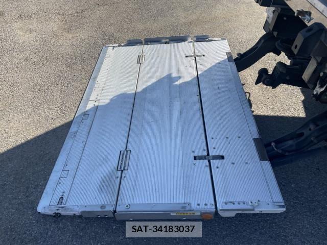 Isuzu ELF TRUCK 2016-05 7500434-12