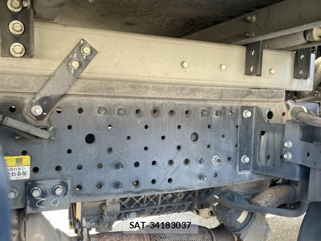 Isuzu ELF TRUCK 2016-05 7500434-27