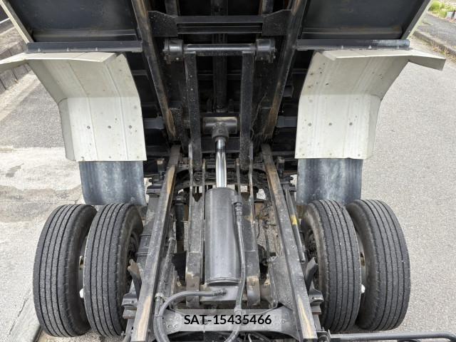 Isuzu ELF TRUCK 2014-02 7500411-14