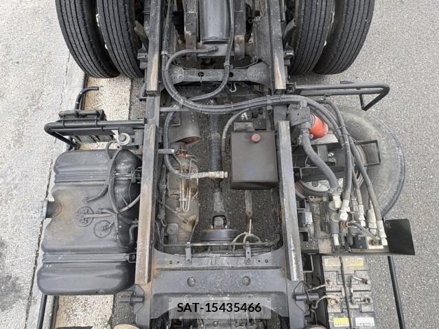 Isuzu ELF TRUCK 2014-02 7500411-15