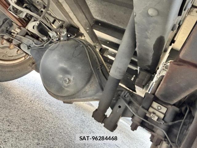 Isuzu ELF TRUCK 2014-03 7500435-22