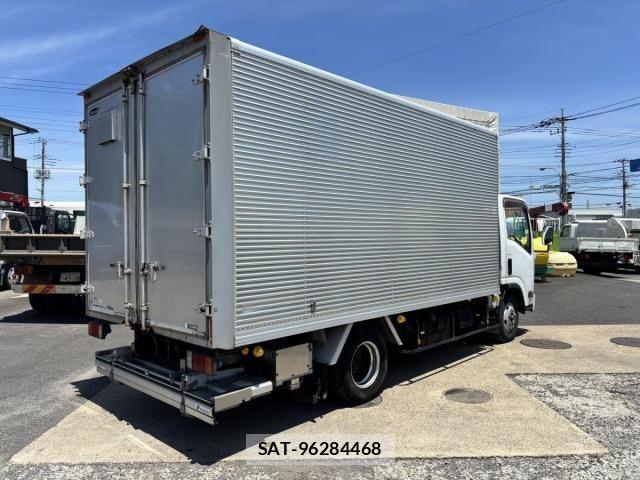 Isuzu ELF TRUCK 2014-03 7500435-4