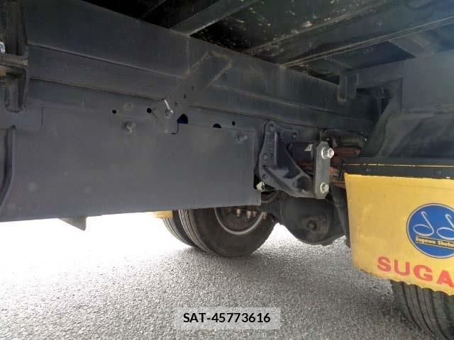 Isuzu ELF TRUCK 2019-05 7500448-20