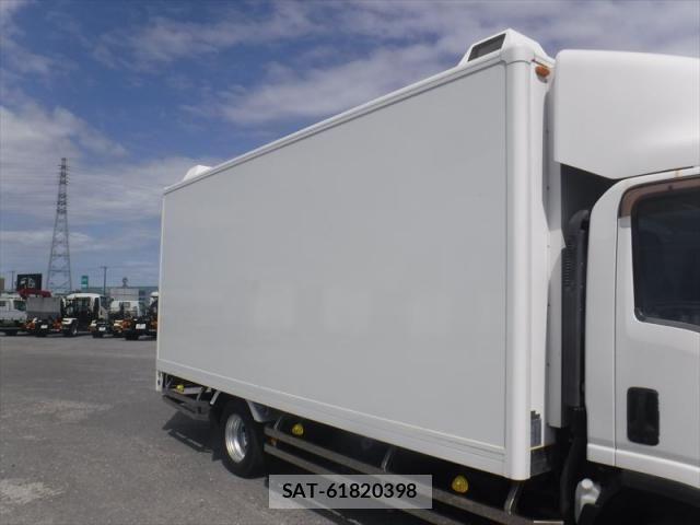 Isuzu ELF TRUCK 2015-11 7500421-1