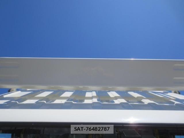 Isuzu ELF TRUCK 2020-09 7500422-16