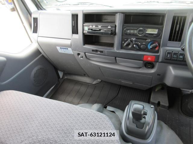 Isuzu ELF TRUCK 2018-06 7500445-12