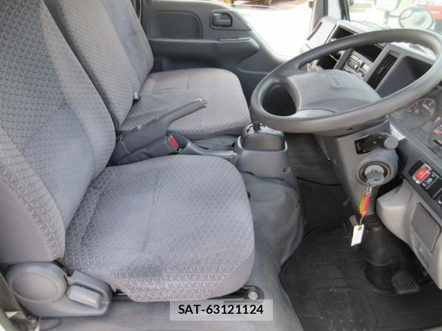 Isuzu ELF TRUCK 2018-06 7500445-14