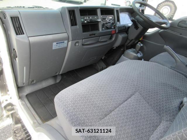 Isuzu ELF TRUCK 2018-06 7500445-18
