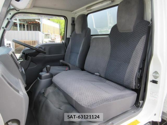 Isuzu ELF TRUCK 2018-06 7500445-19