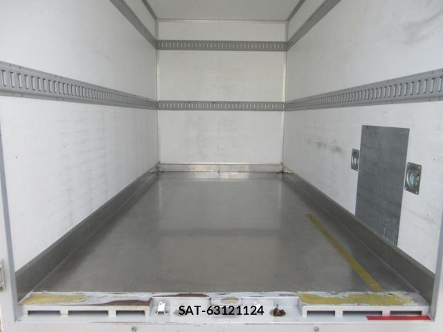 Isuzu ELF TRUCK 2018-06 7500445-21