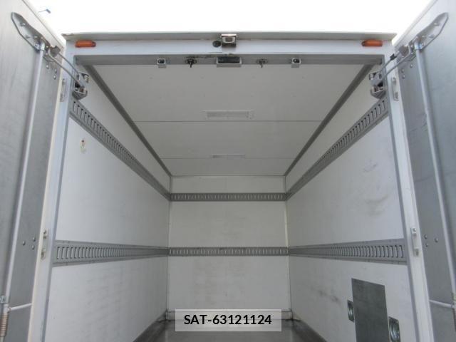 Isuzu ELF TRUCK 2018-06 7500445-24