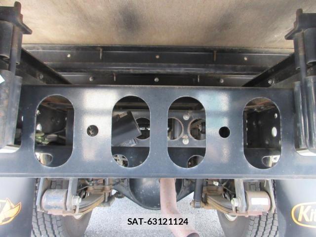 Isuzu ELF TRUCK 2018-06 7500445-29