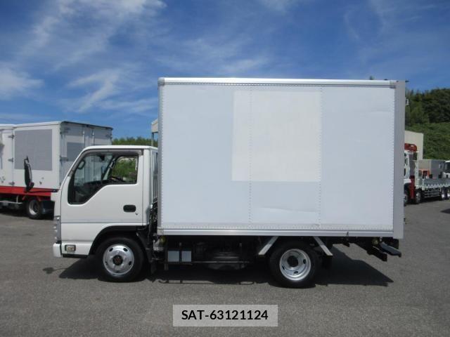 Isuzu ELF TRUCK 2018-06 7500445-3