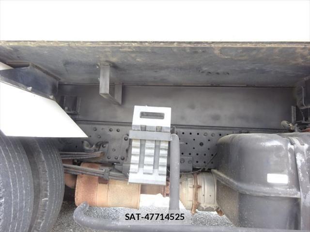 Isuzu ELF TRUCK 2008-05 7500430-6