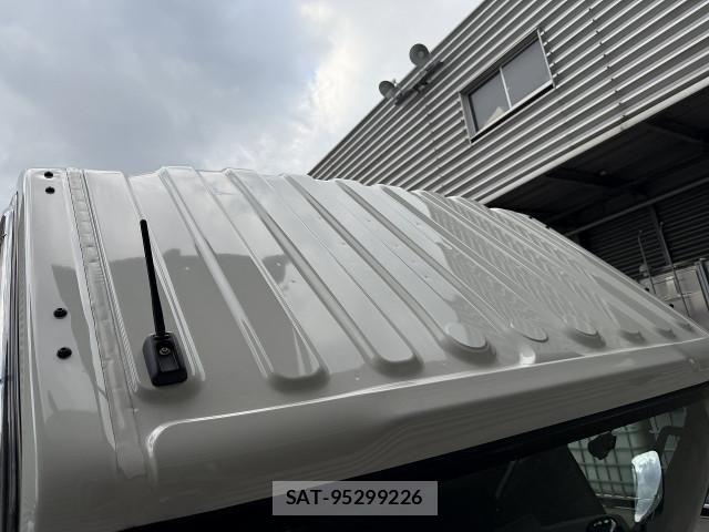 Isuzu ELF TRUCK 2025-02 7500403-23