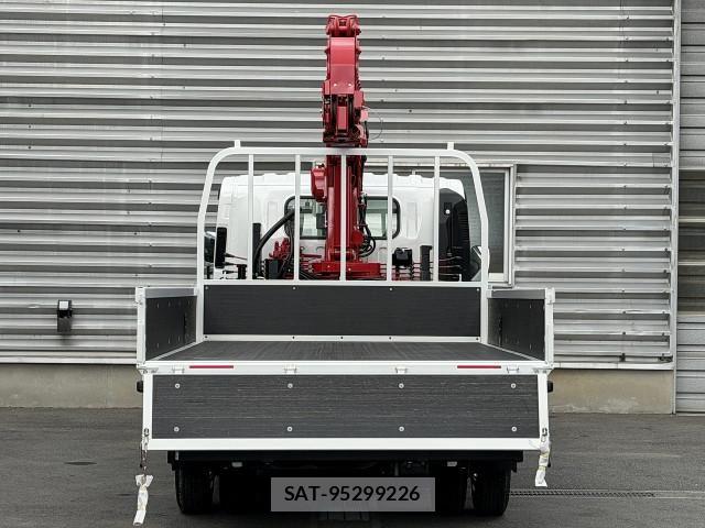 Isuzu ELF TRUCK 2025-02 7500403-3