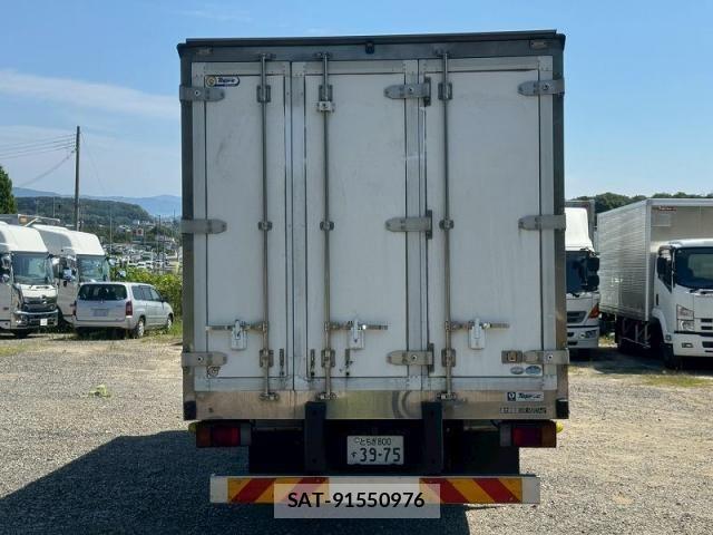 Isuzu ELF TRUCK 2015-07 7500446-4