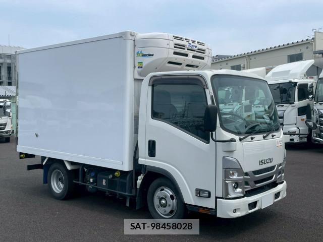 Isuzu ELF TRUCK 2023-03 7500410-2