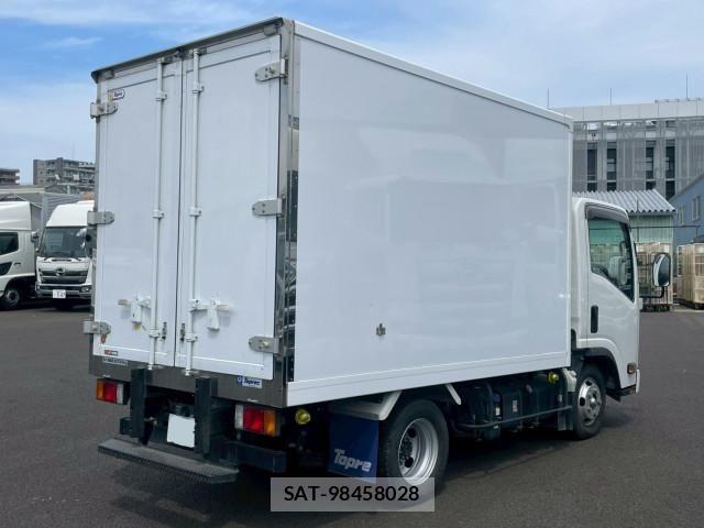 Isuzu ELF TRUCK 2023-03 7500410-3