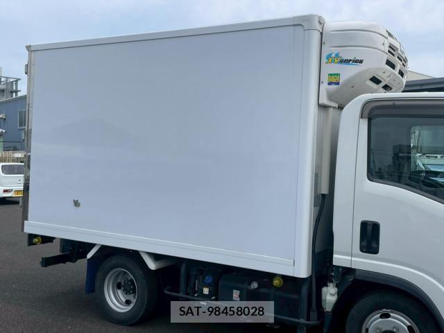 Isuzu ELF TRUCK 2023-03 7500410-8