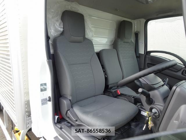 Isuzu ELF TRUCK 2025-04 7508598-15