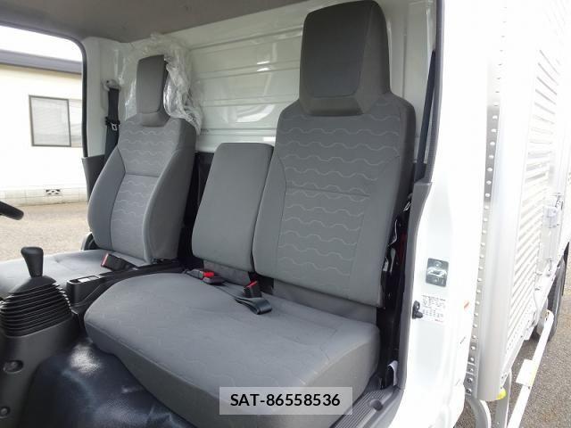 Isuzu ELF TRUCK 2025-04 7508598-16