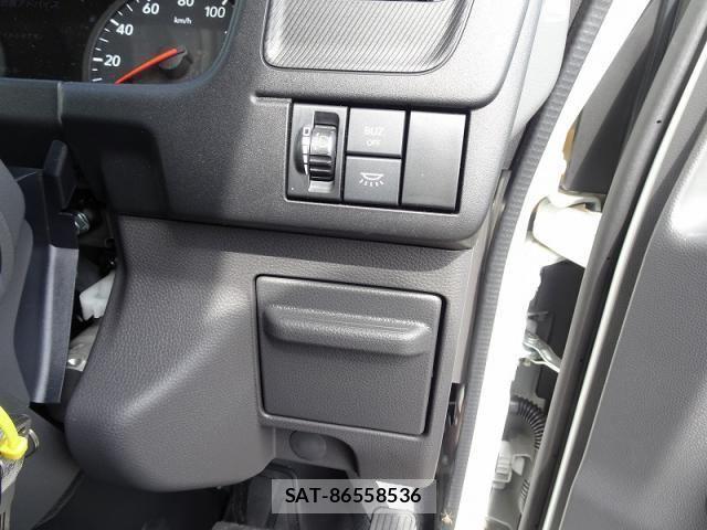 Isuzu ELF TRUCK 2025-04 7508598-21