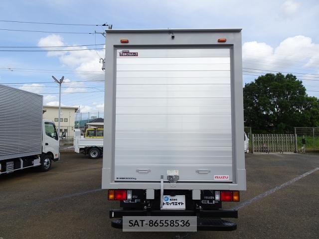 Isuzu ELF TRUCK 2025-04 7508598-6